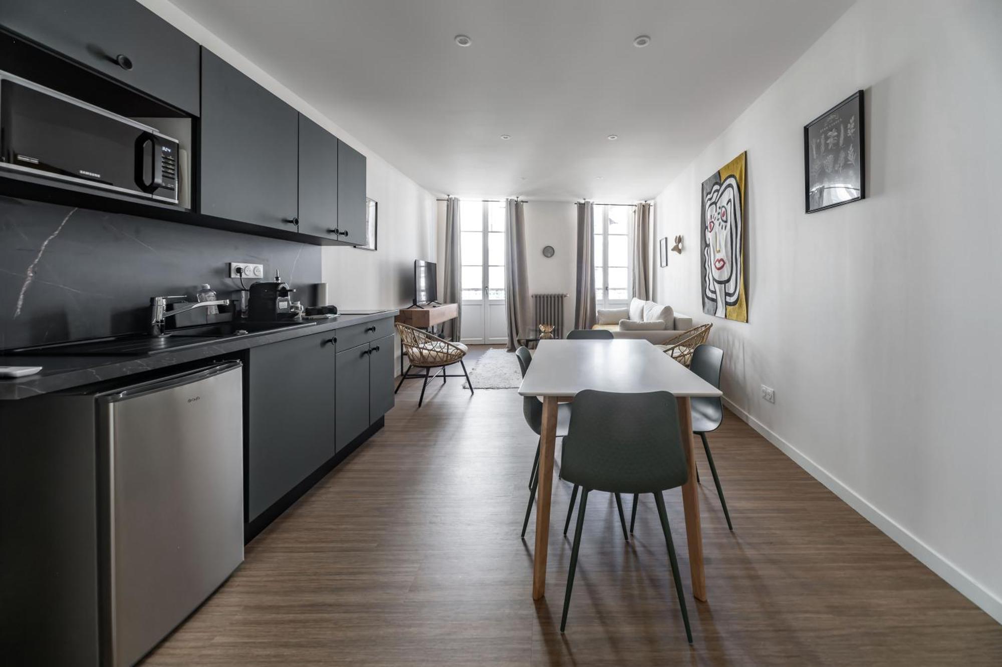 Aristide Briand - En Centre Apartment *