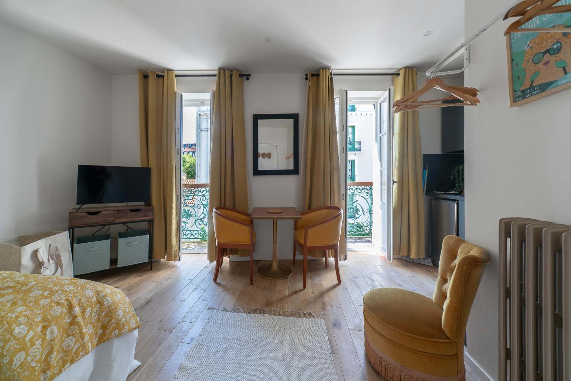 Apartment Aristide Briand - En Centre *