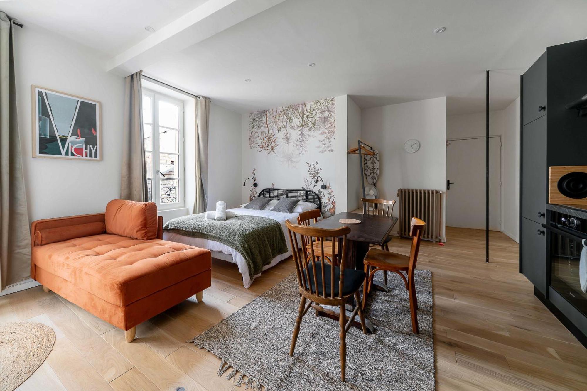 Aristide Briand - En Centre *