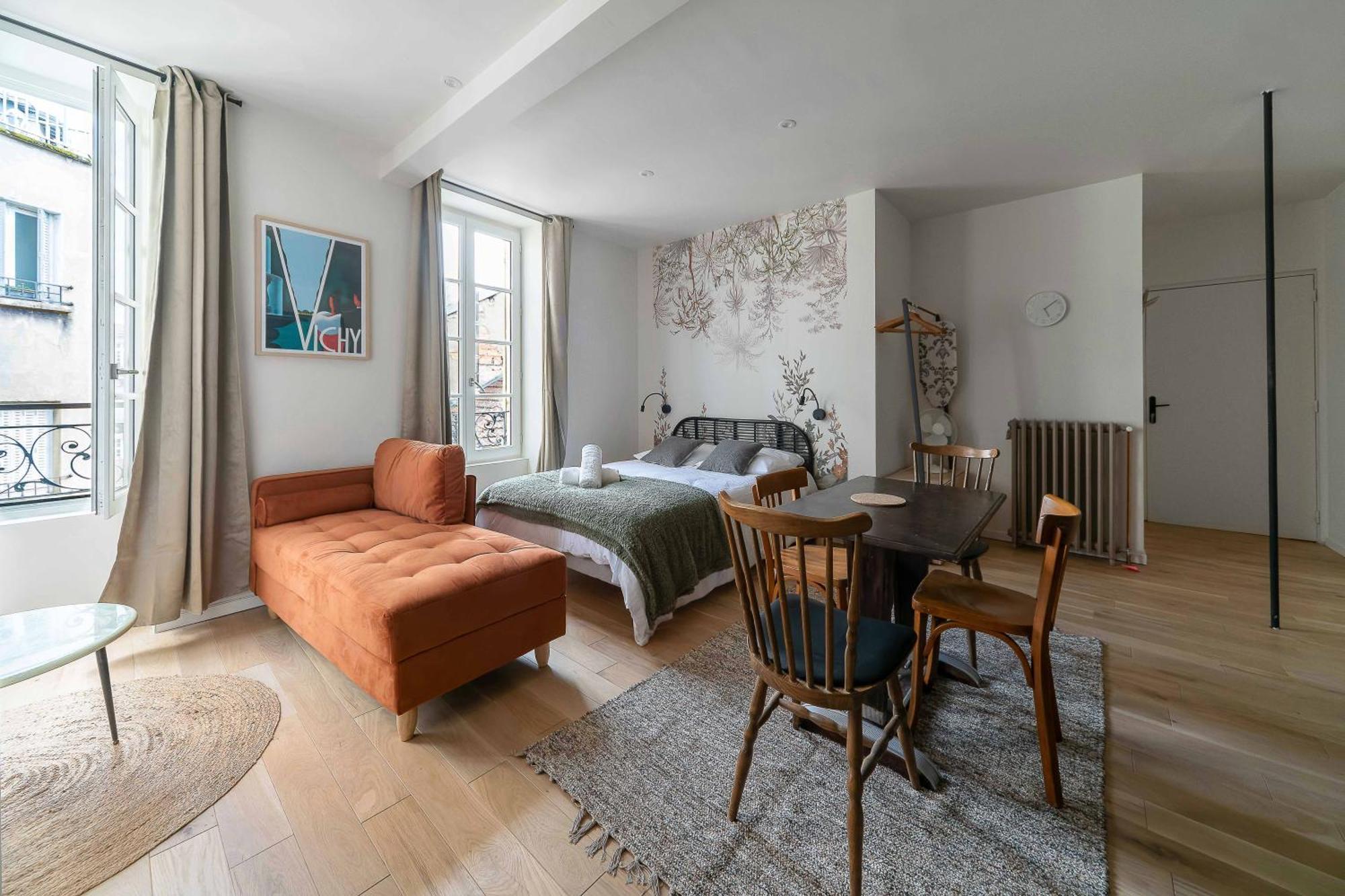 Apartment Aristide Briand - En Centre *